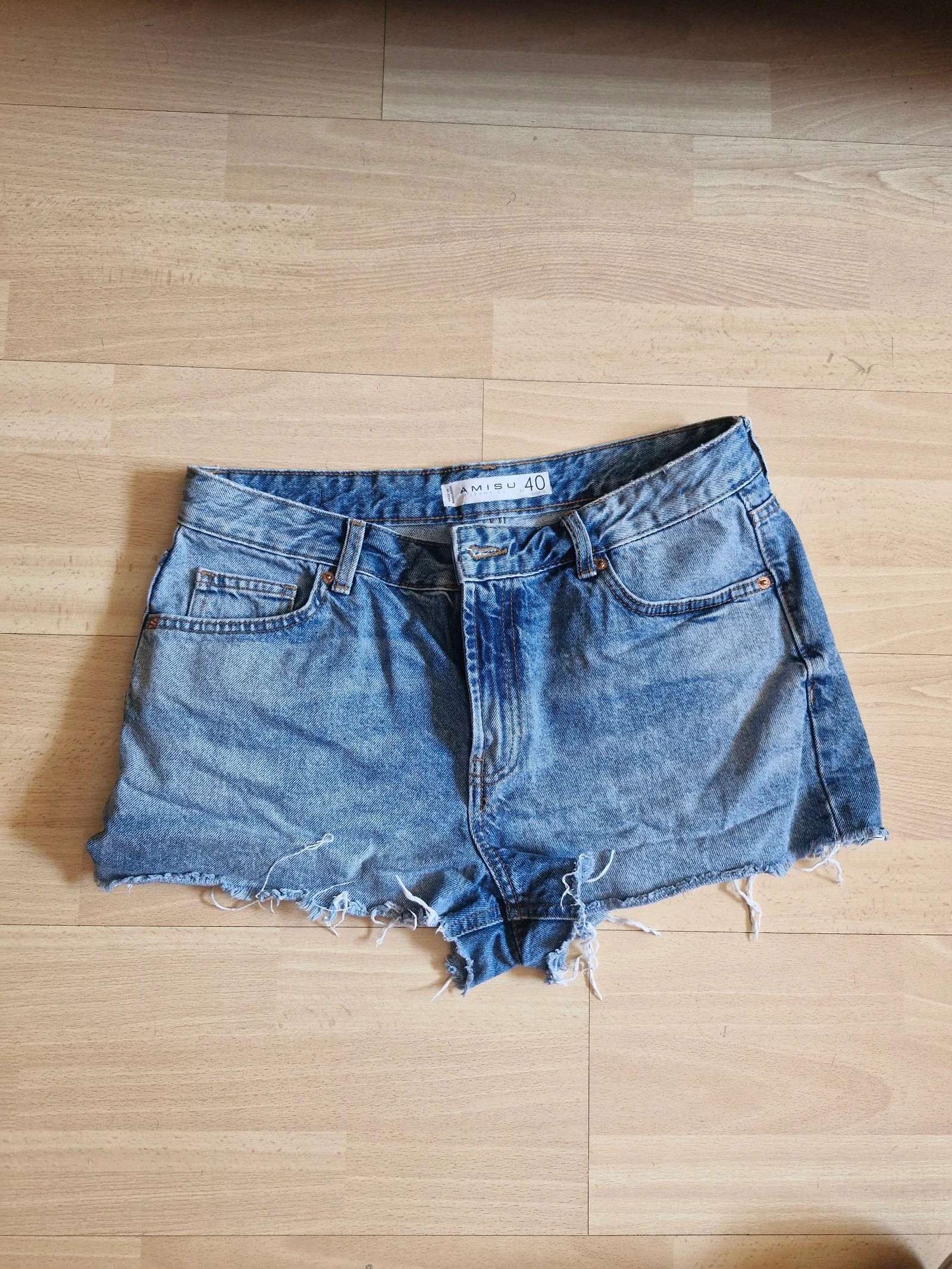 Pantalones vaqueros cortos